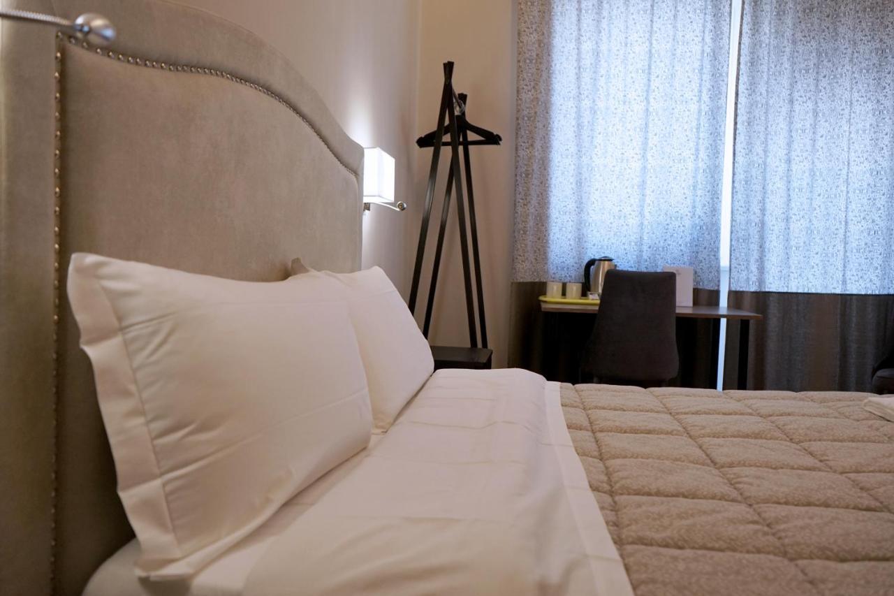 Re Di Smirne By Apulia Accommodation Bari Extérieur photo