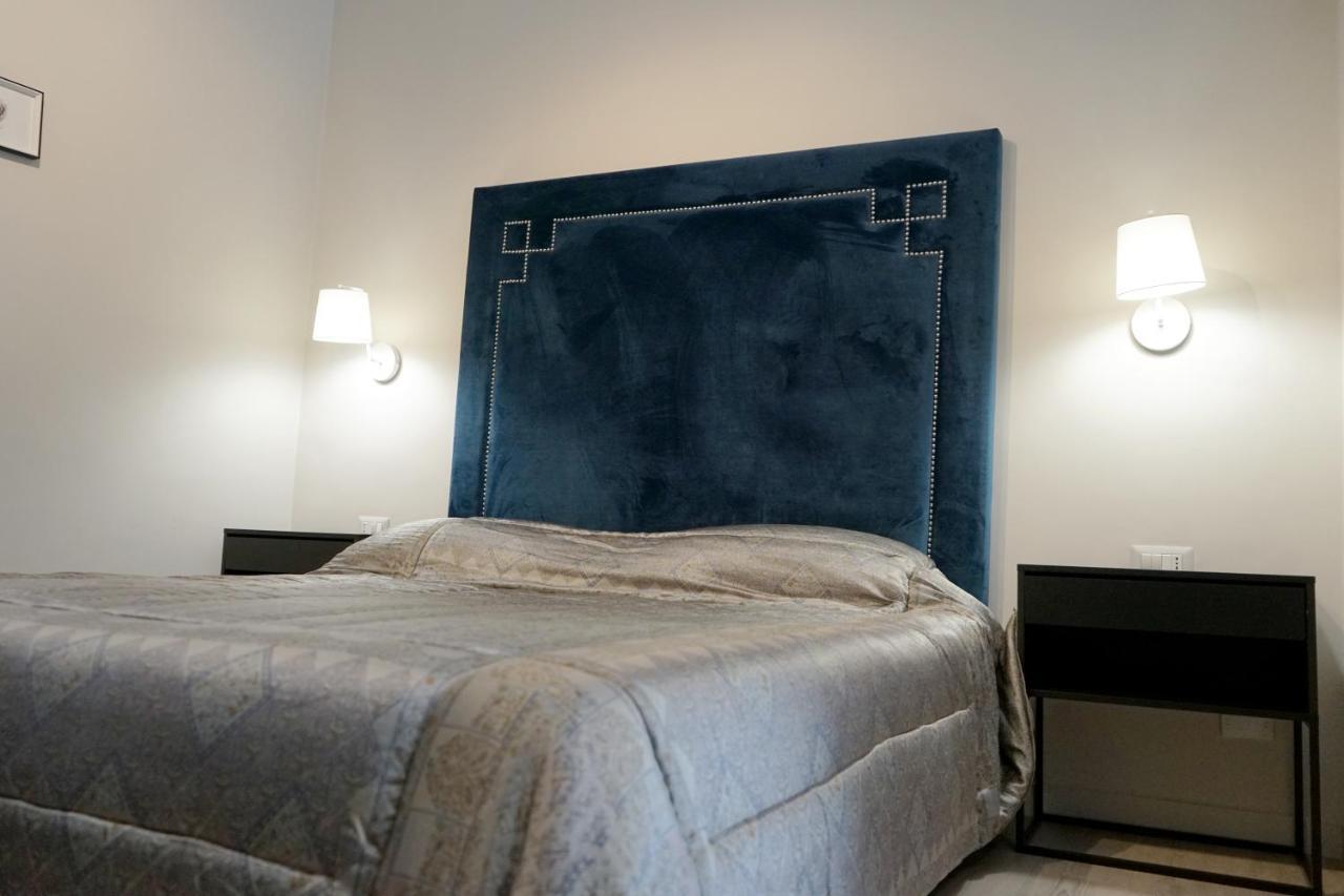 Re Di Smirne By Apulia Accommodation Bari Extérieur photo