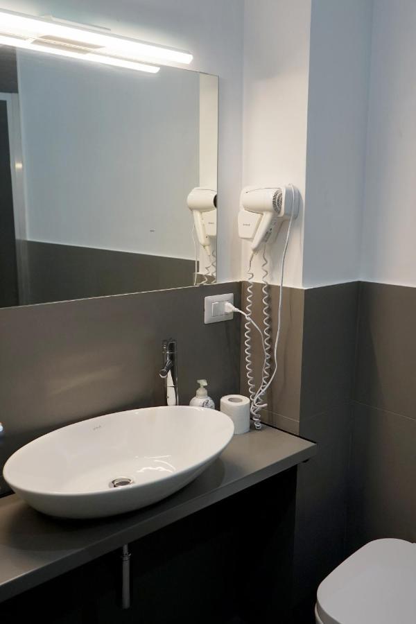 Re Di Smirne By Apulia Accommodation Bari Extérieur photo