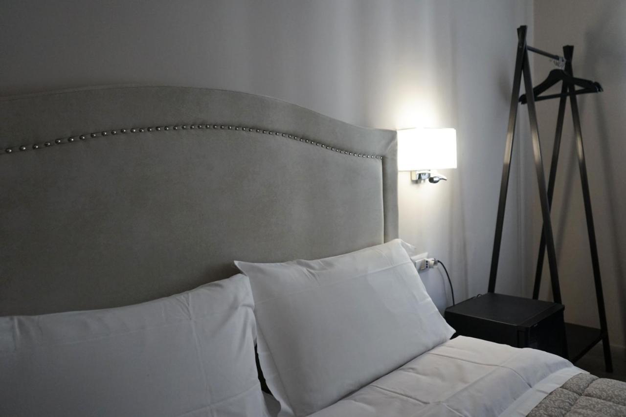 Re Di Smirne By Apulia Accommodation Bari Extérieur photo