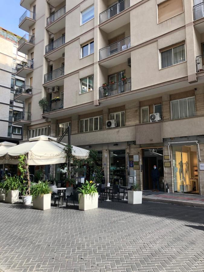 Re Di Smirne By Apulia Accommodation Bari Extérieur photo