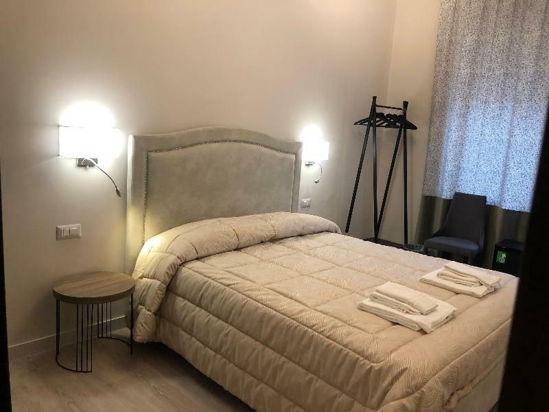 Re Di Smirne By Apulia Accommodation Bari Extérieur photo