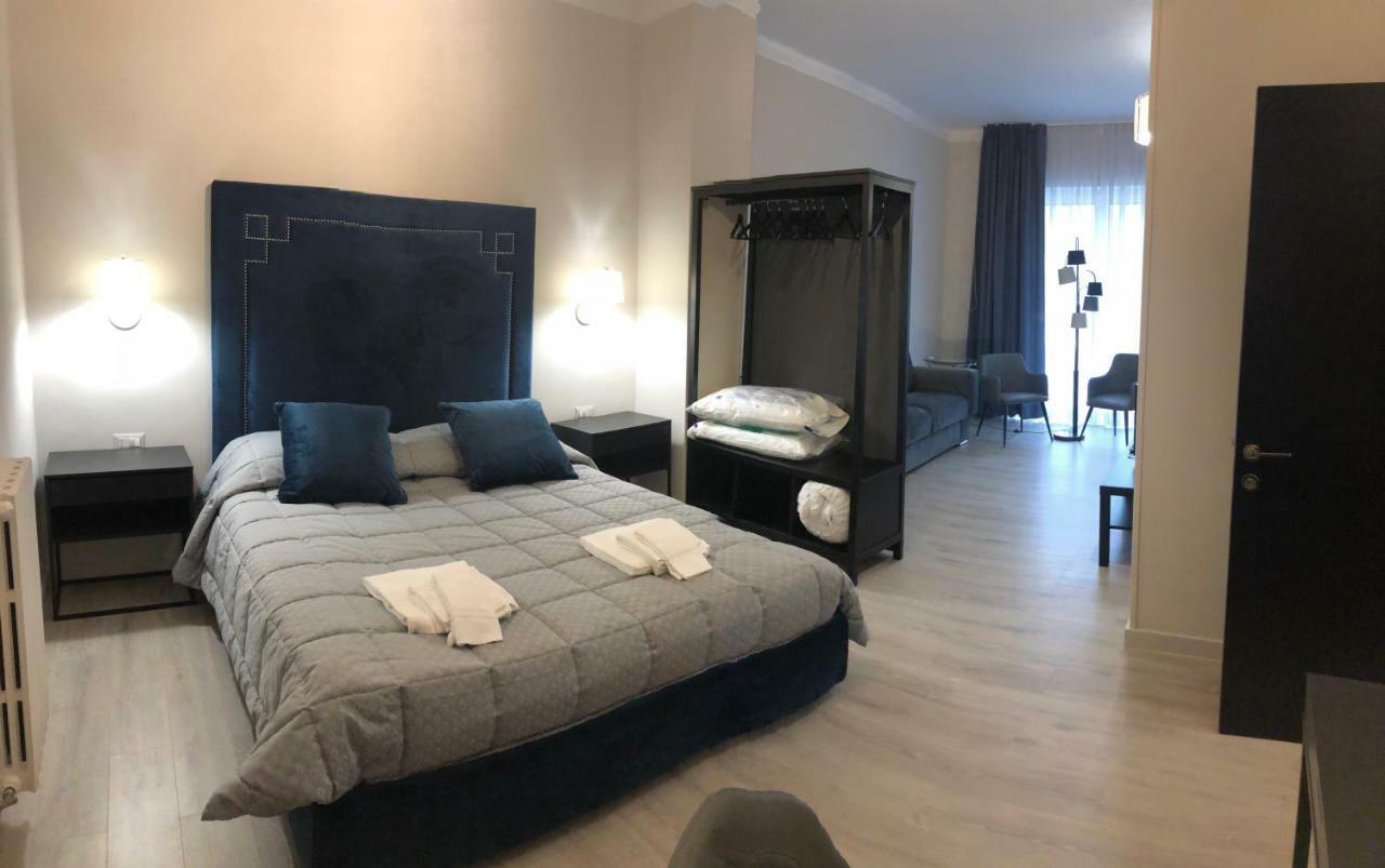 Re Di Smirne By Apulia Accommodation Bari Extérieur photo